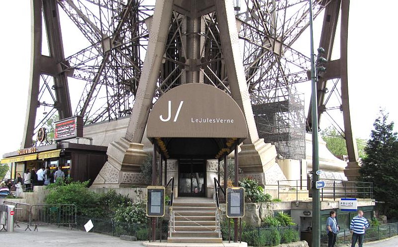 エッフェル塔のミシュラン1つ星レストランLe Jules Verne