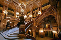 パリのオペラ座,オペラ・ガルニエの見学開放日,オペラ座の入場料と基本情報ガイド,パリのオペラ公演チケット購入